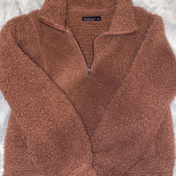 Abercrombie and Fitch soft sweater - Picture 1 of 3